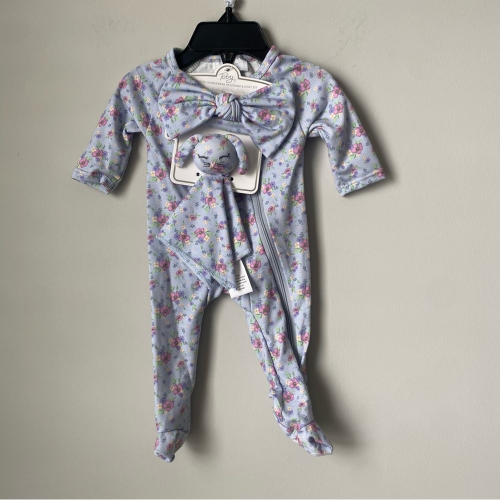 Baby girl bundle. 3 Newborn, 1 0/3 all NWT - Picture 2 of 9